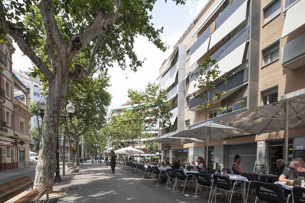 Mistral City Pool Apartments Barcelona Buitenkant foto